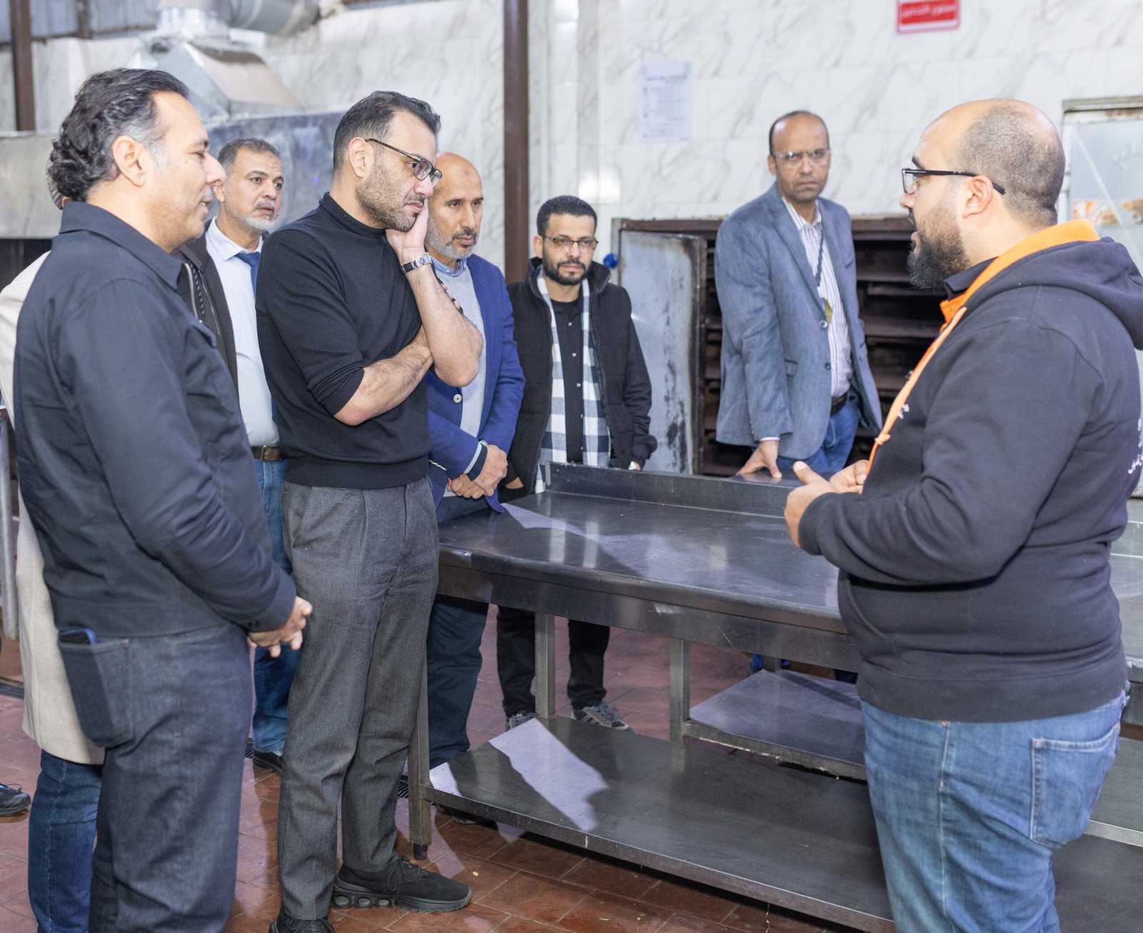 مسؤولون من جمعية بنك الطعام المصري وكارفور على مائدة فرحة رمضان